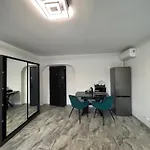 Piramidei Aparthotel 3*