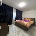 Piramidei 3*