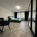 Piramidei Aparthotel 3*