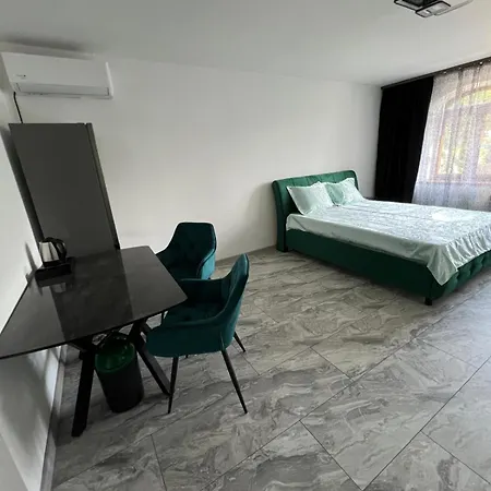 Piramidei Бухарест