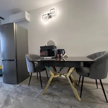 Apartahotel Piramidei 3*