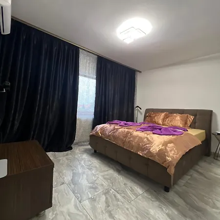 Piramidei 3*