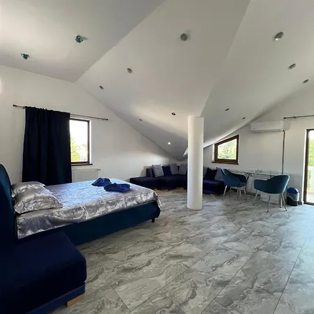 Piramidei Lägenhetshotell 3*