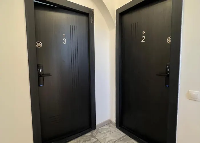 Piramidei 3* Bukarest