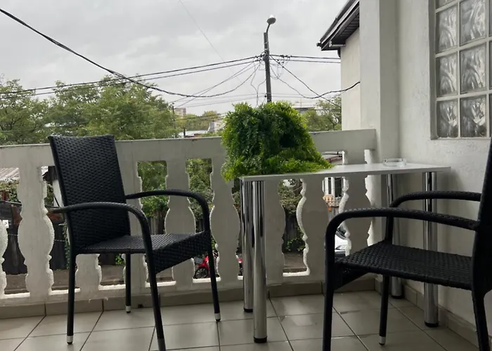 Lägenhetshotell Piramidei Bukarest