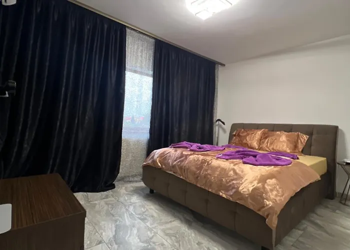 Piramidei 3*