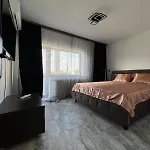 Piramidei Lägenhetshotell 3*